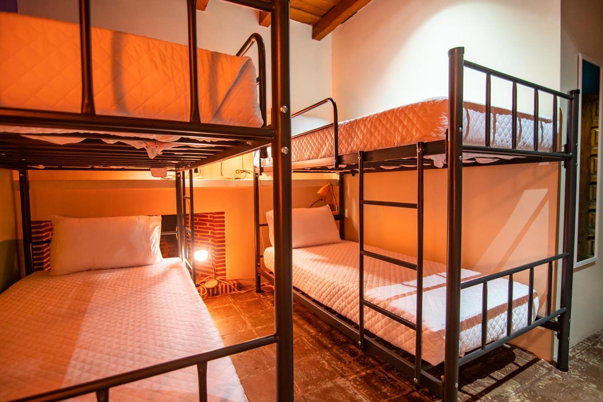 Yes Please! Hostel Антигуа-Гватемала Экстерьер фото